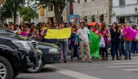 Docentes se autoconvocan de cara a las paritarias