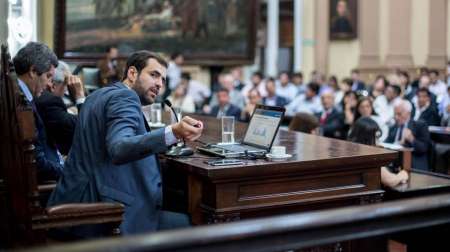 Según el Gobierno, un aumento de paritaria llevaría a la provincia otra vez al déficit