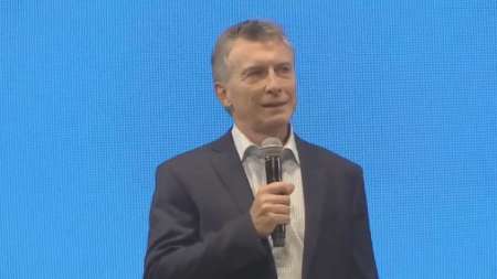 Macri: "Hay que remarla un poco más, sin llorarla"