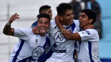 Juventud y Gimnasia pelearán en un triuangular para mantenerse en el Federal A