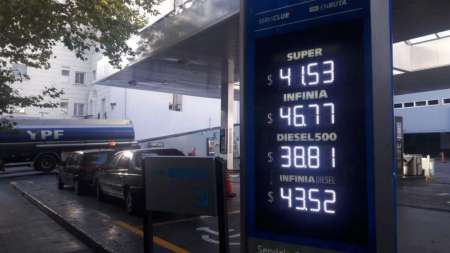 YPF aumentó casi un 5% los precios de sus combustibles