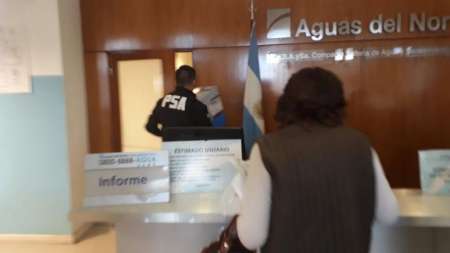 Allanamientos en Aguas del Norte y Grand Bourg: ¿Qué busca la Justicia?