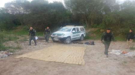 Incautaron 400 kilos de Marihuana en la triple frontera